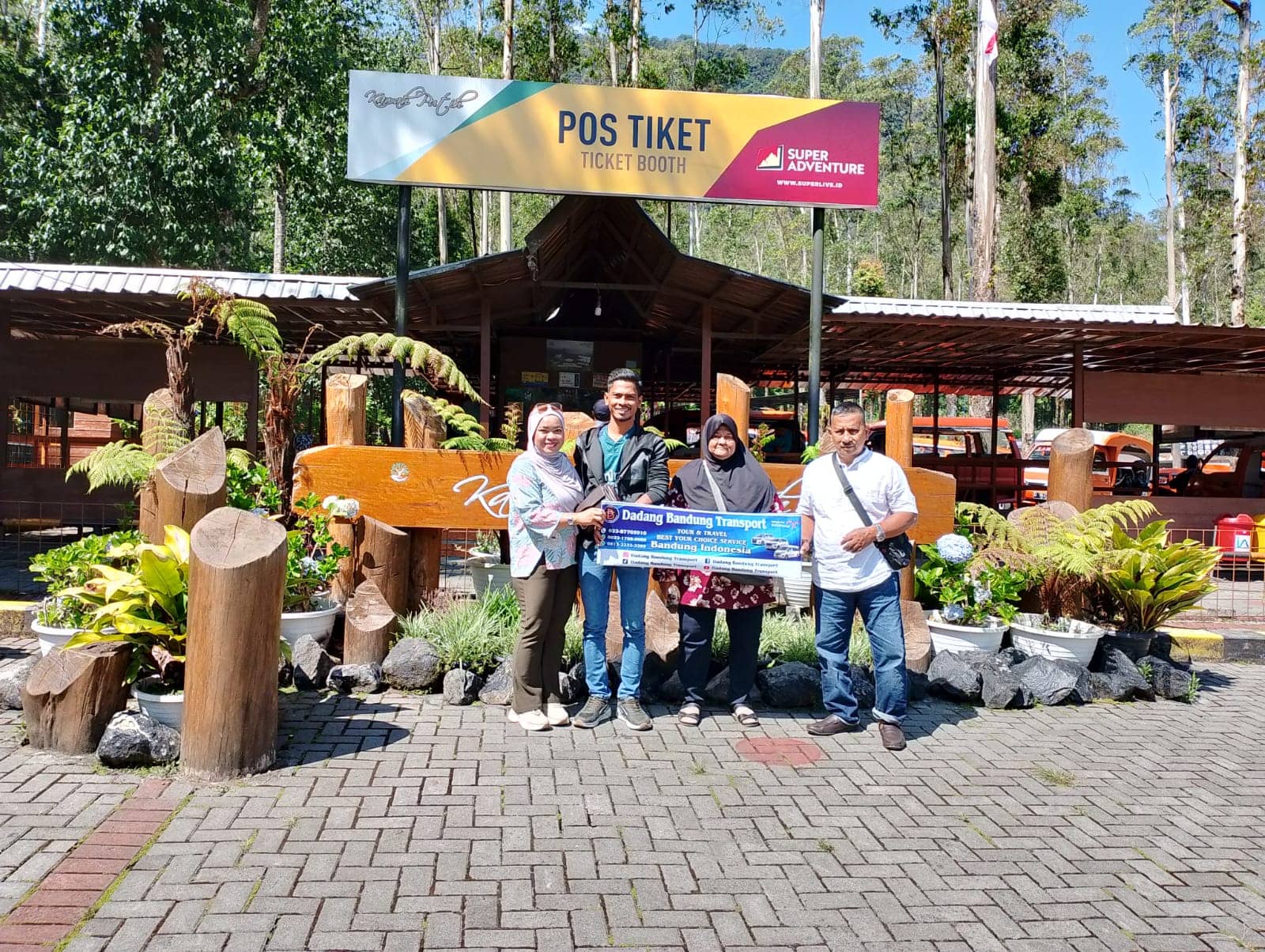 Family Trip Pak Dodi